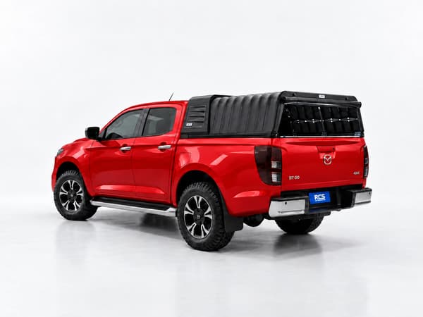 RCS canopy on a Mazda BT-50, render